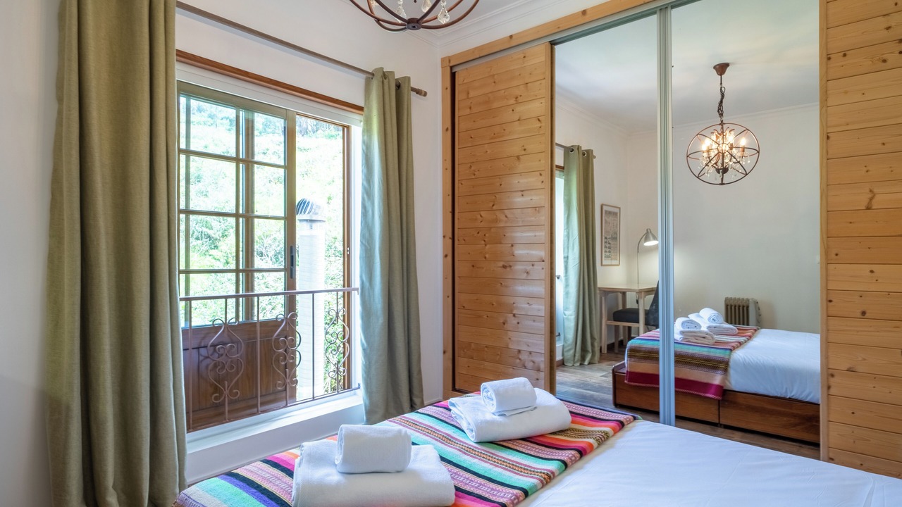 Photo of Bedroom in Bordeira