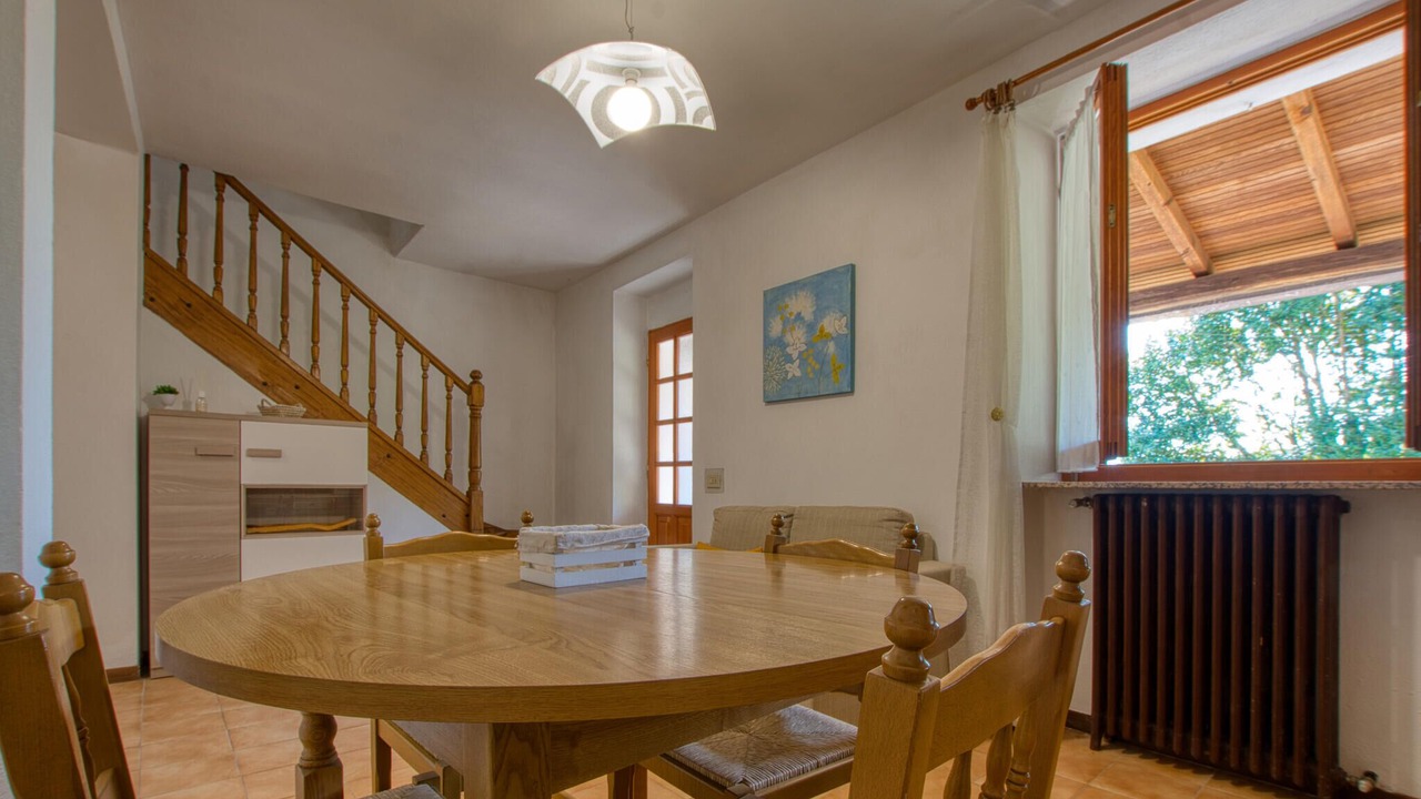 Photo of Bedroom in San Colombano Certenoli