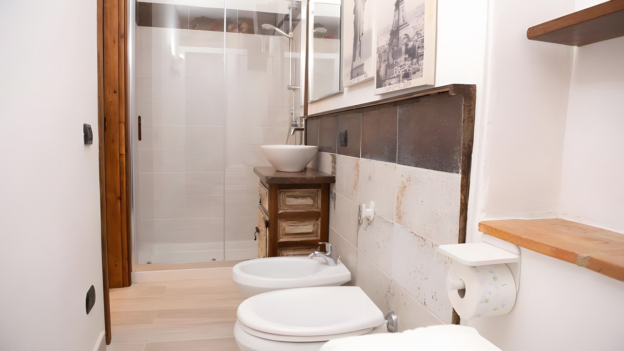 Photo of Bathroom in Sutri