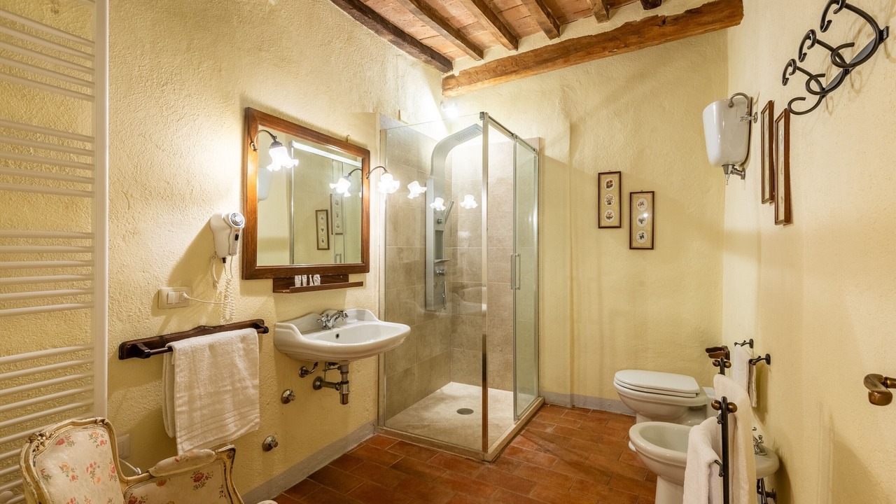 Photo of Bathroom in Santarello