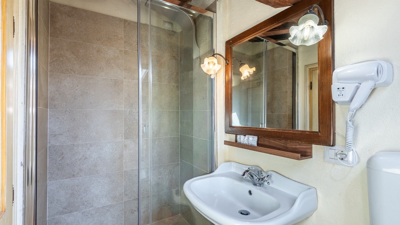 Photo of Bathroom in Montisi