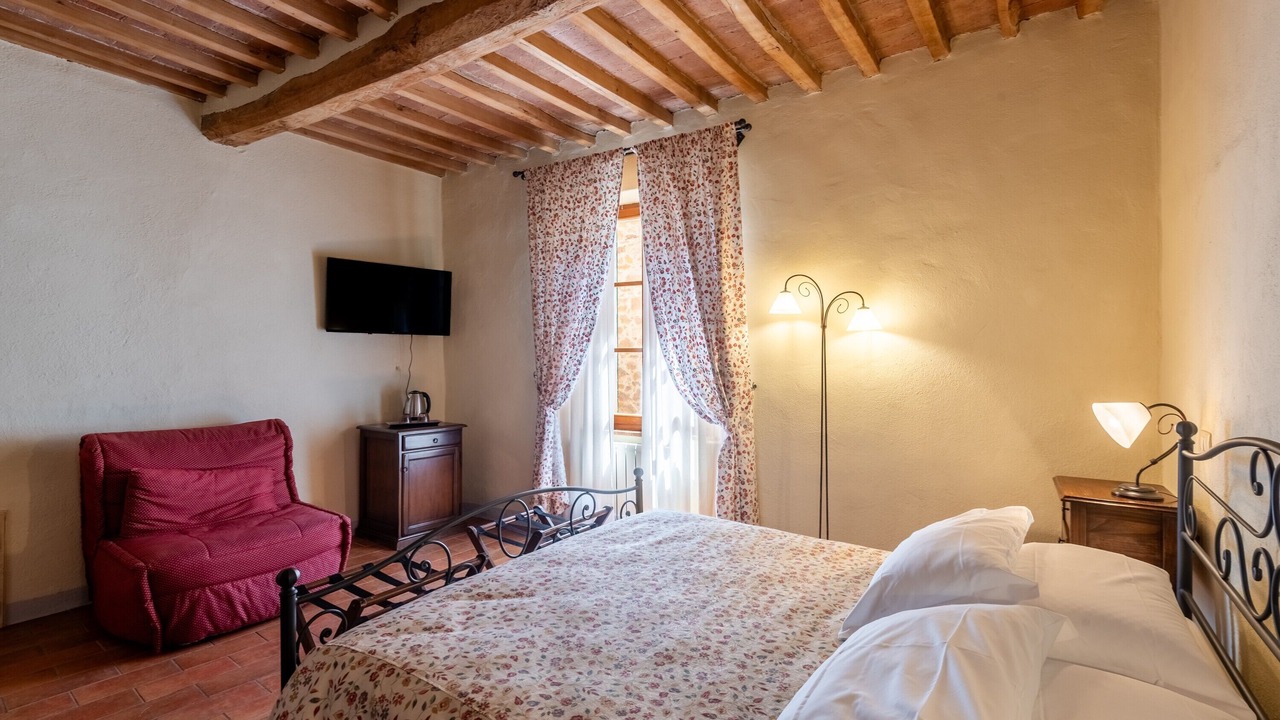 Photo of Bedroom in Montisi
