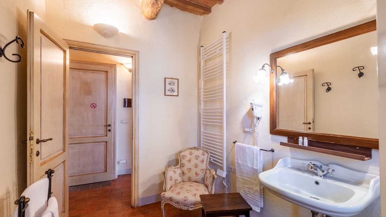 Photo of Bathroom in Montisi