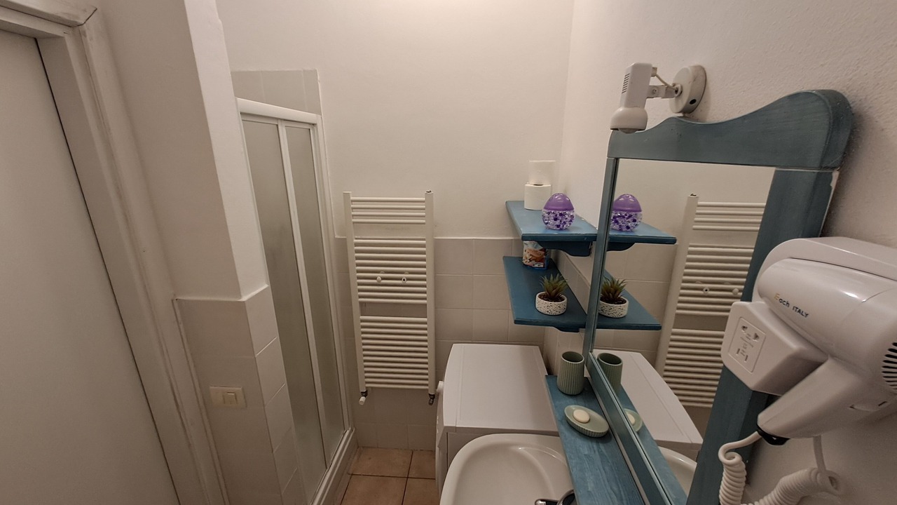 Photo of Bathroom in Manarola