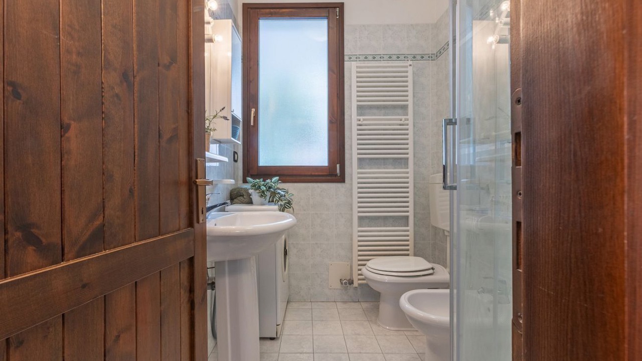 Photo of Bathroom in Lido delle Nazioni
