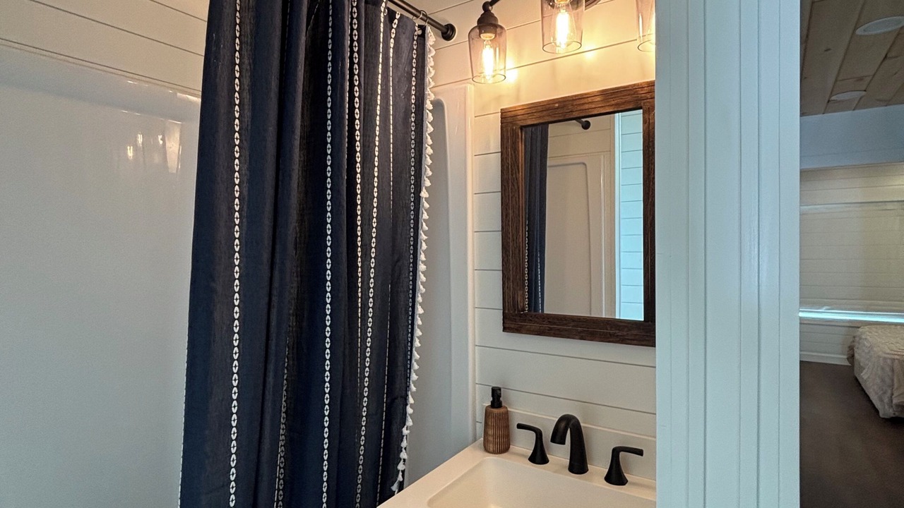 Photo of Bathroom in Tavernier