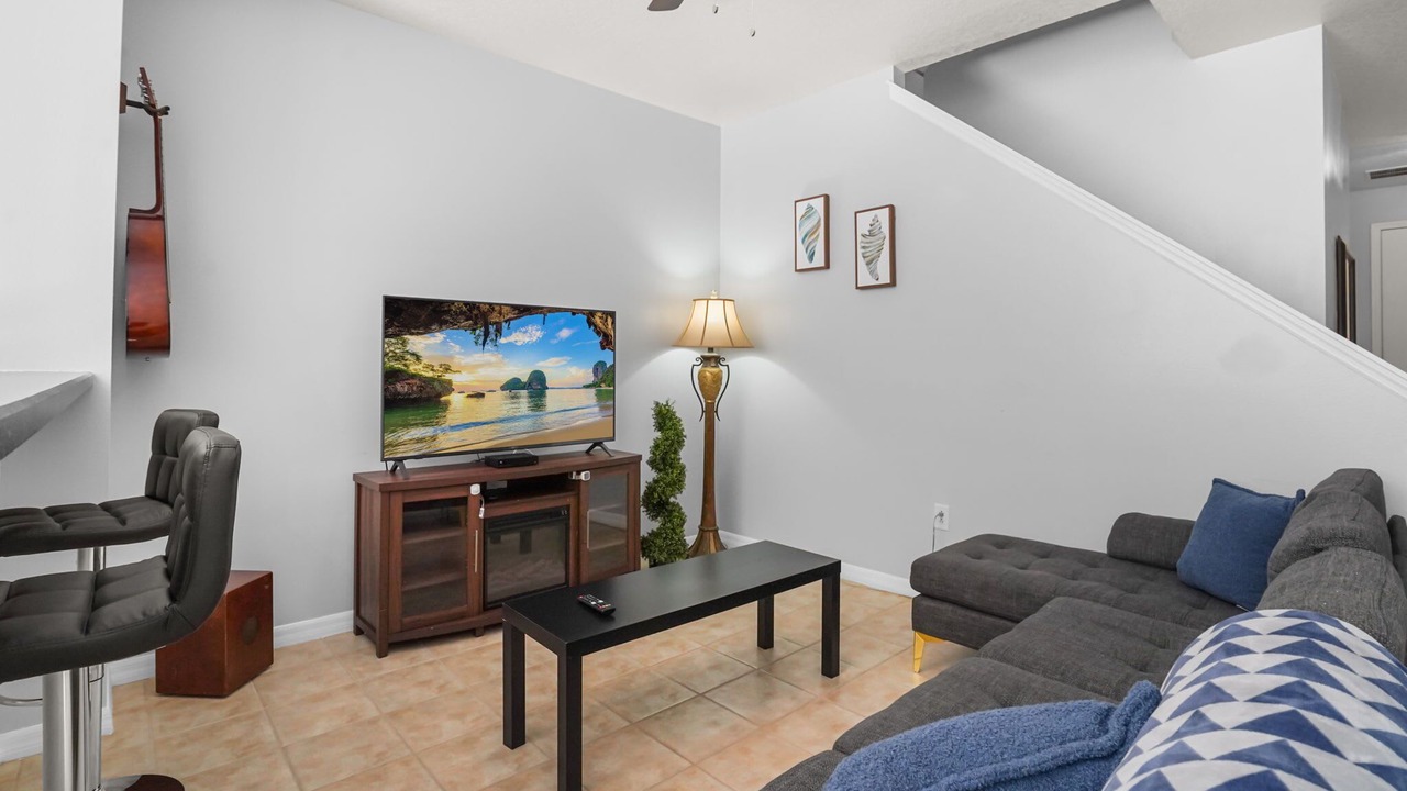 Photo of Livingroom in Crestwynd Bay