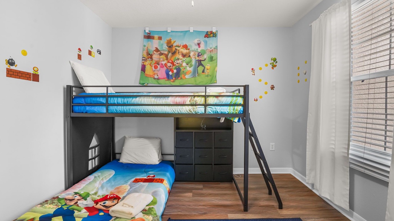 Photo of Bedroom in Crestwynd Bay