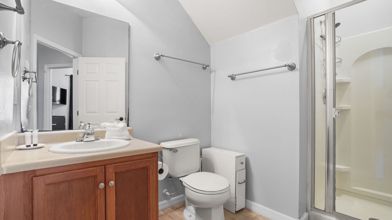 Photo of Bathroom in Crestwynd Bay