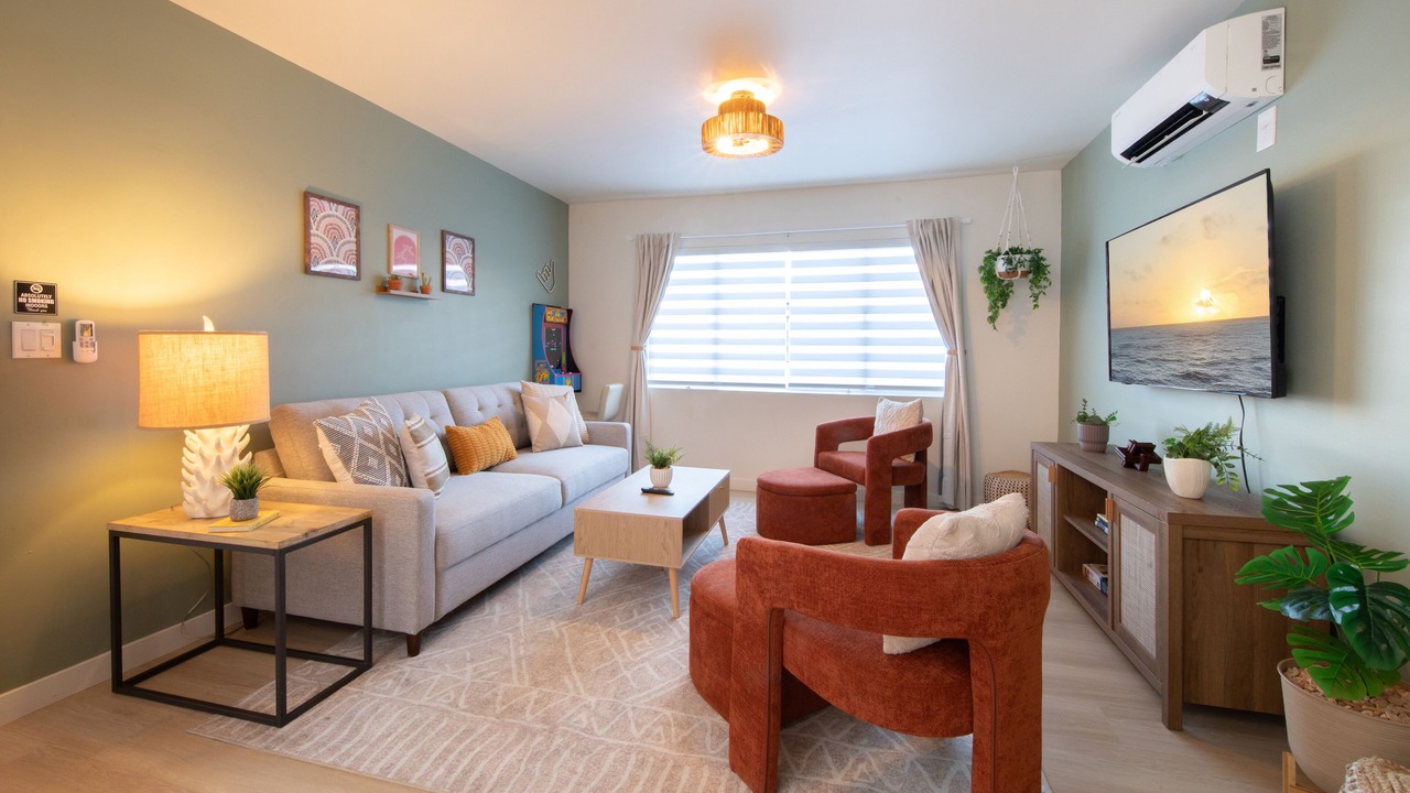 Photo of Livingroom in Hawthorne