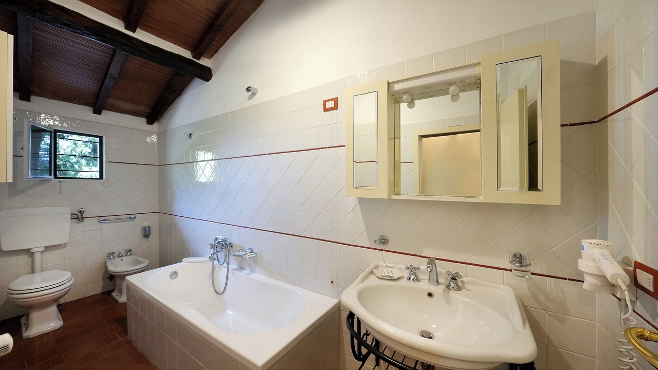 Photo of Bathroom in Paciano