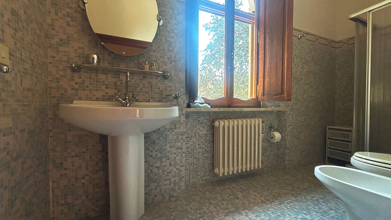 Photo of Bathroom in Izzalini