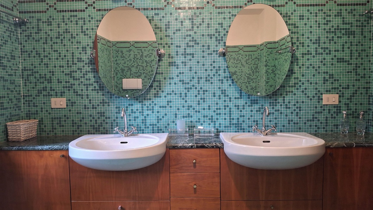 Photo of Bathroom in Izzalini