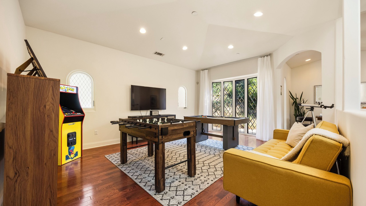 Photo of Livingroom in Hollywoodland