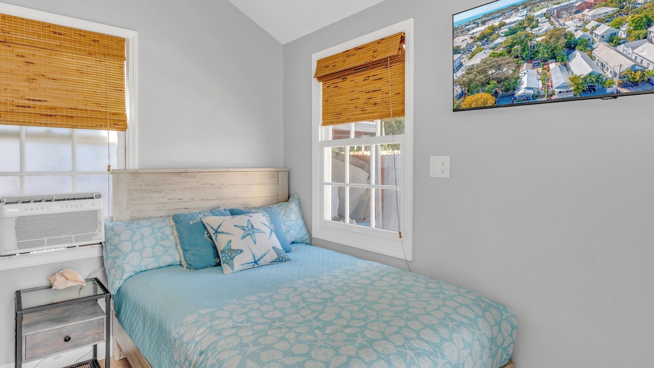 Photo of Bedroom in Truman Annex