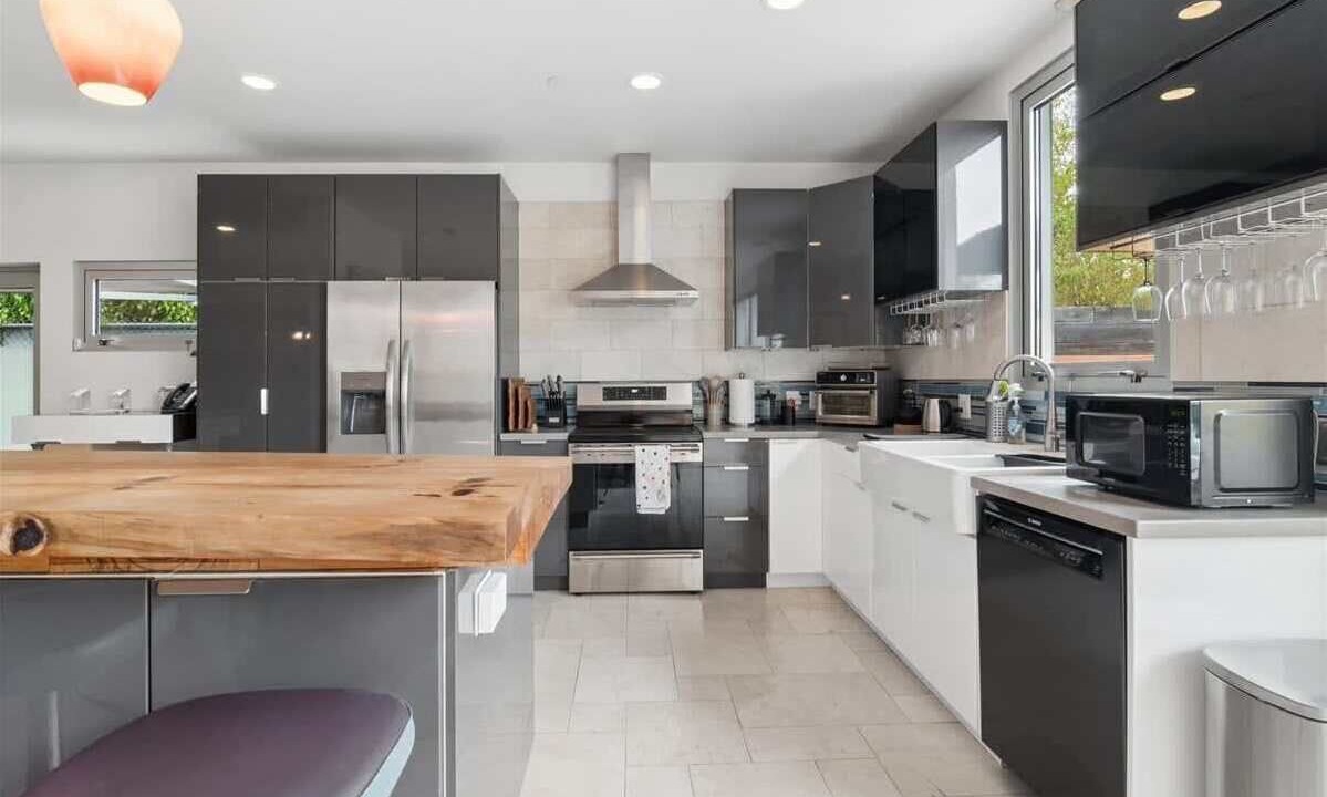 Photo of Kitchen in Carlson Park
