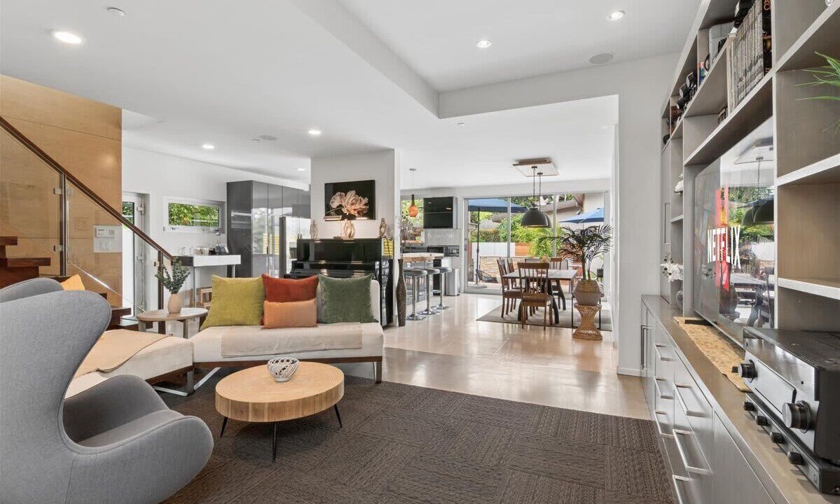 Photo of Livingroom in Carlson Park
