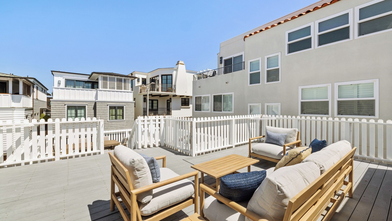 Photo of Patio Balcony in The Strand