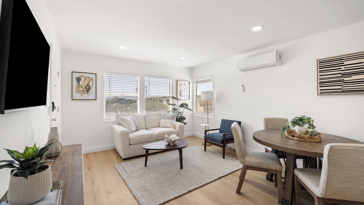 Photo of Livingroom in The Strand