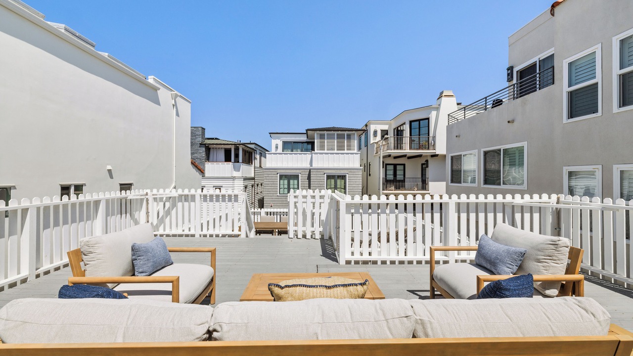 Photo of Patio Balcony in The Strand