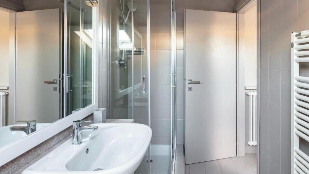 Photo of Bathroom in Parma City Centre