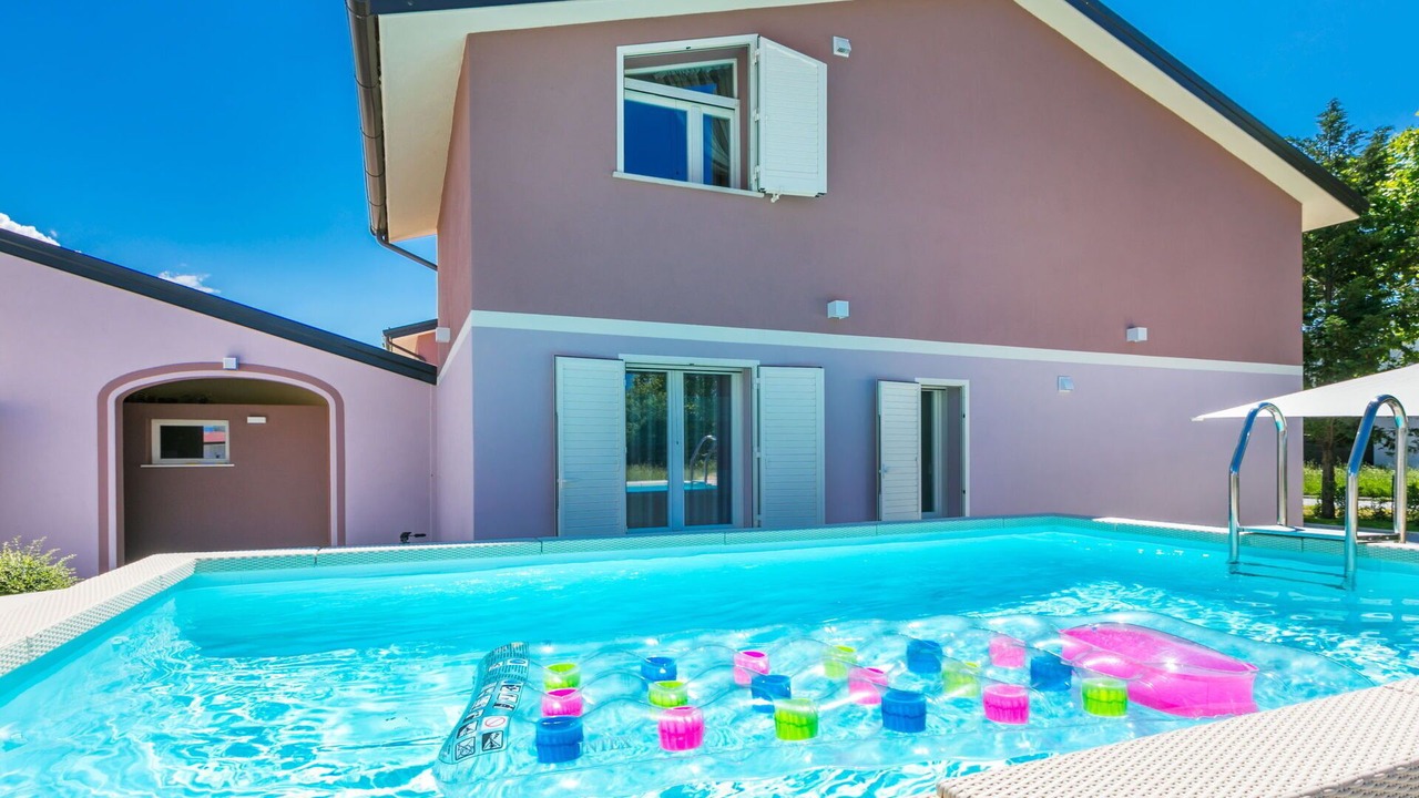 Photo of Outdoor in Cecina