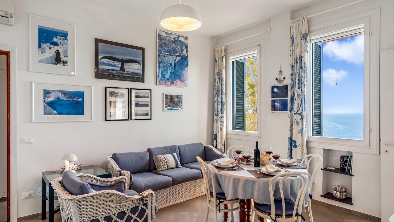 Photo of Bedroom in Framura