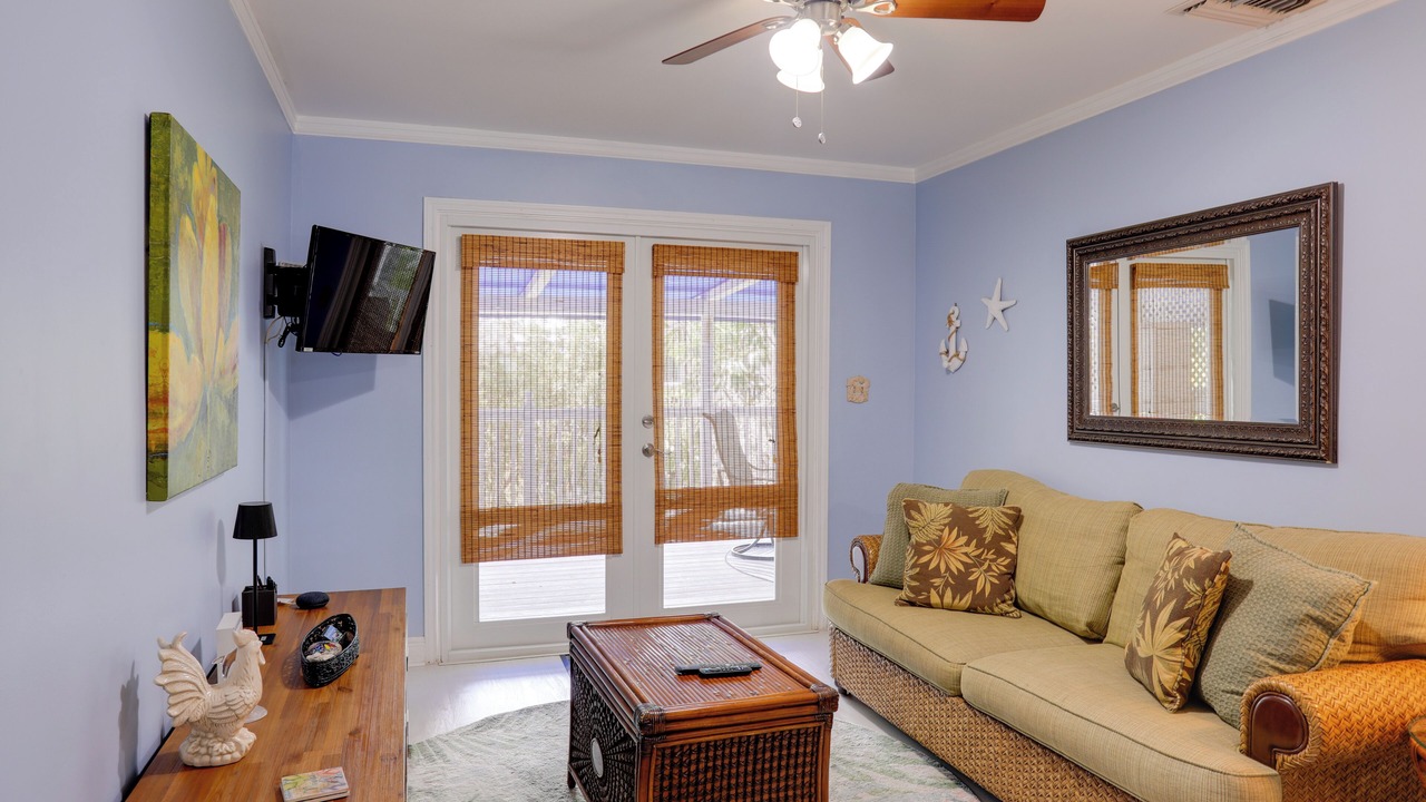 Photo of Livingroom in Truman Annex