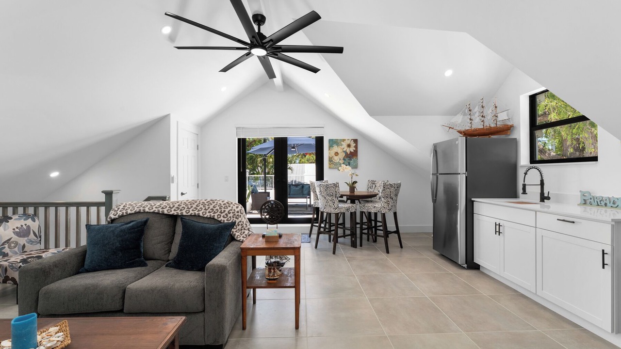 Photo of Livingroom in Midtown
