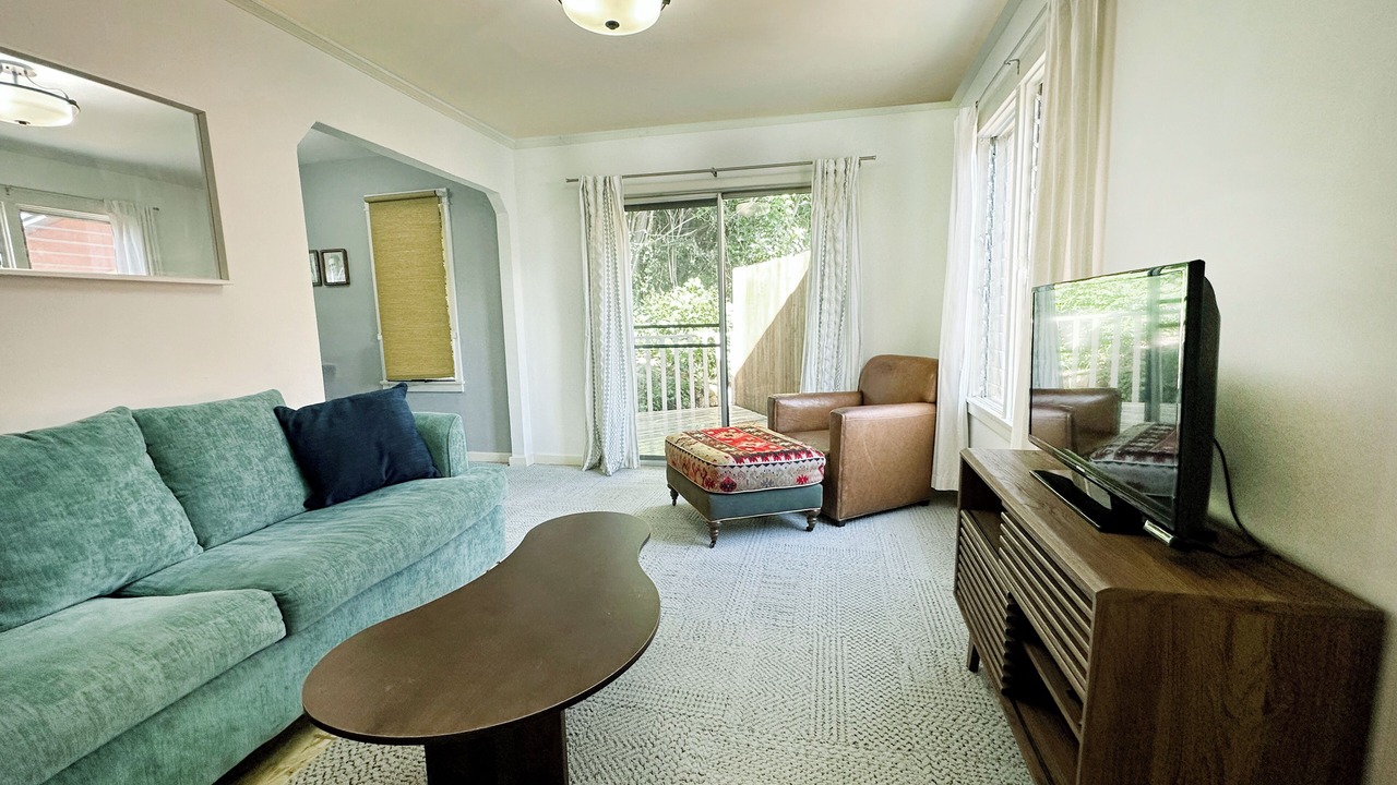 Photo of Livingroom in Silver Lake