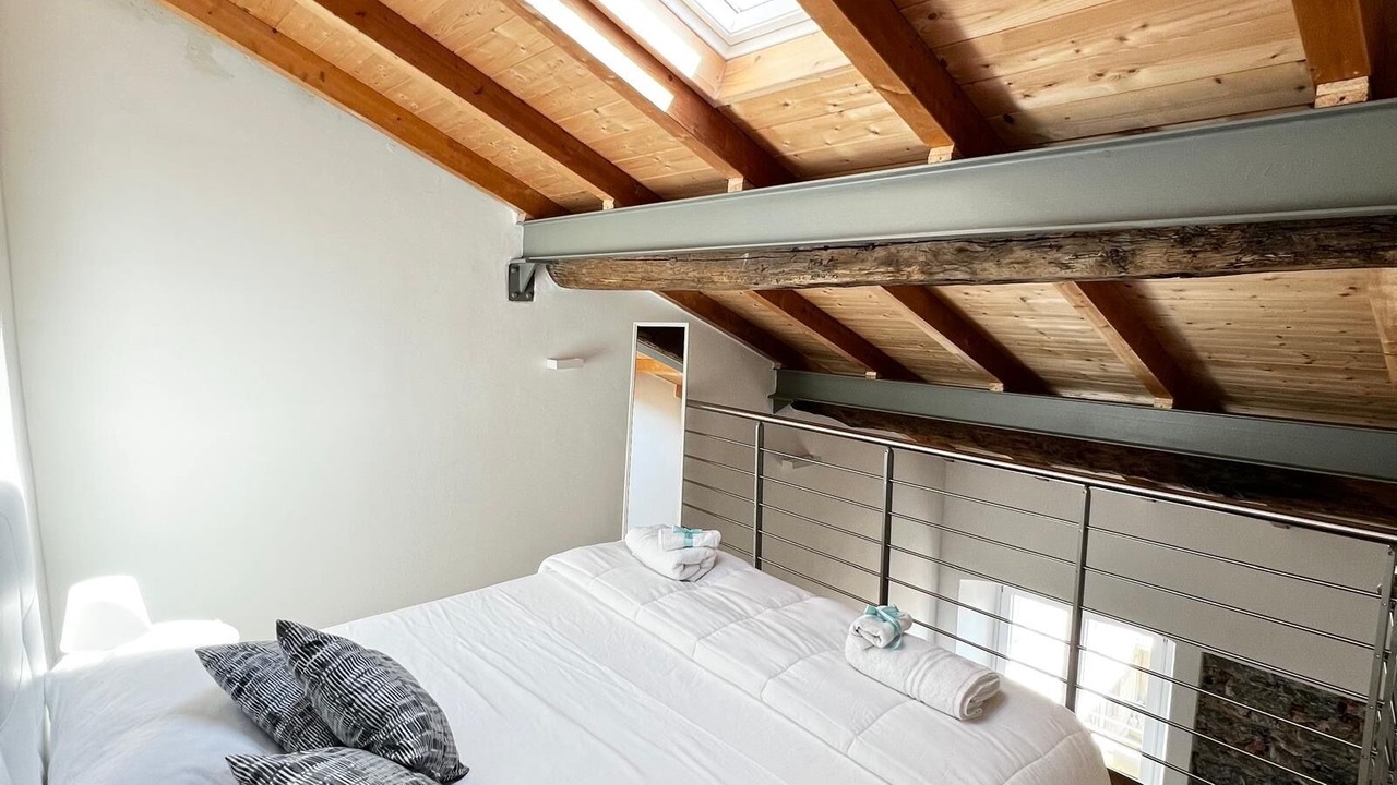 Photo of Bedroom in La Spezia Historic Centre