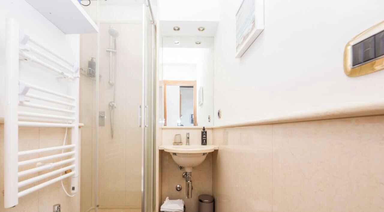Photo of Bathroom in Nervi