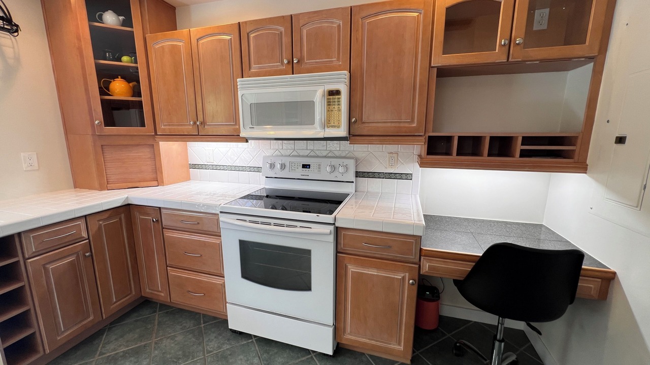 Photo of Kitchen in Breezeswept Beach Estates
