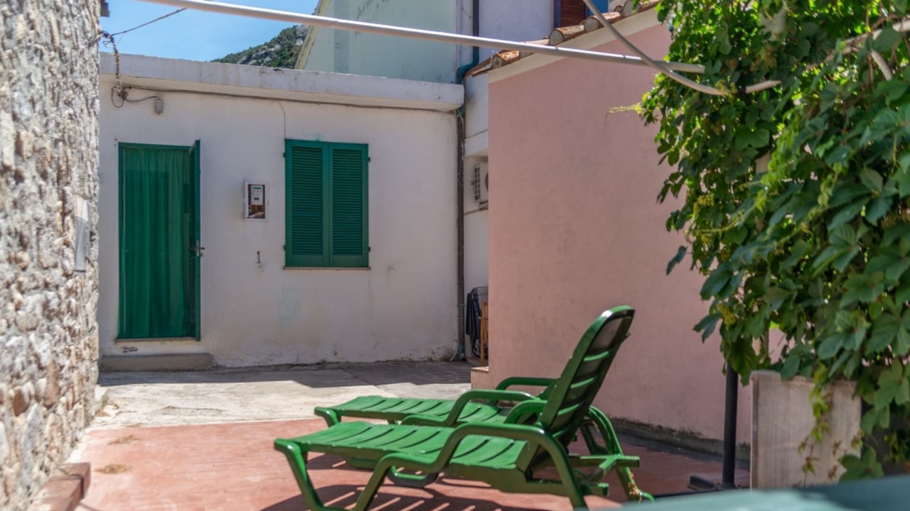 Photo of Patio Balcony in Pomonte