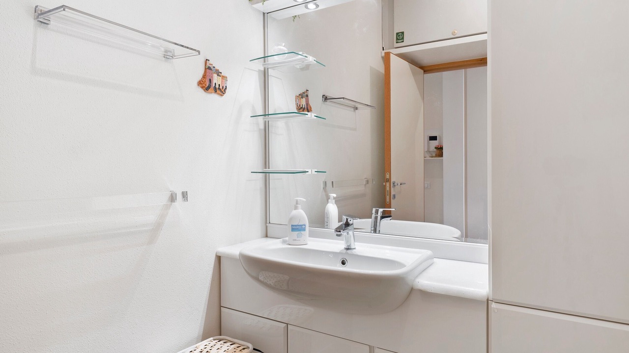 Photo of Bathroom in Cavi