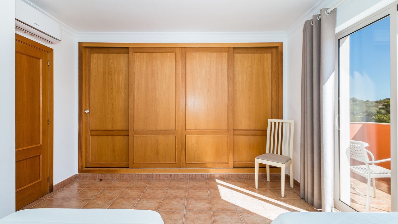 Photo of Bedroom in Meia Praia