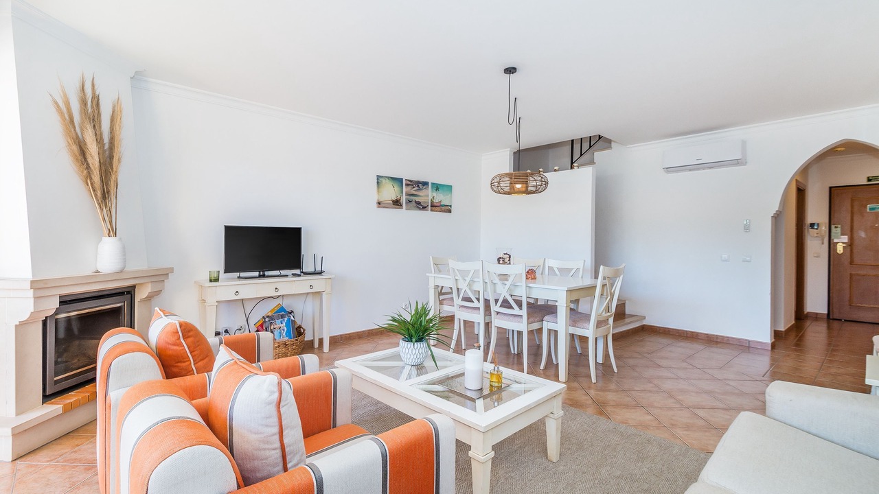 Photo of Livingroom in Meia Praia