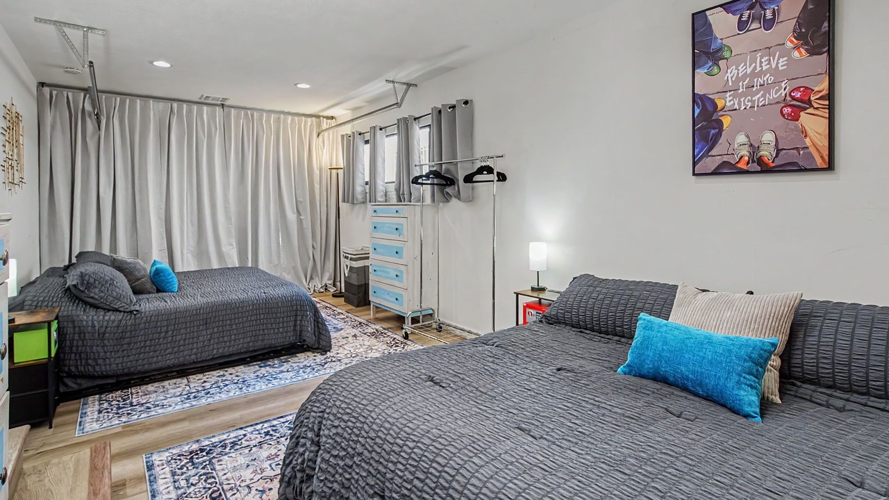 Photo of Bedroom in Park Mesa Heights