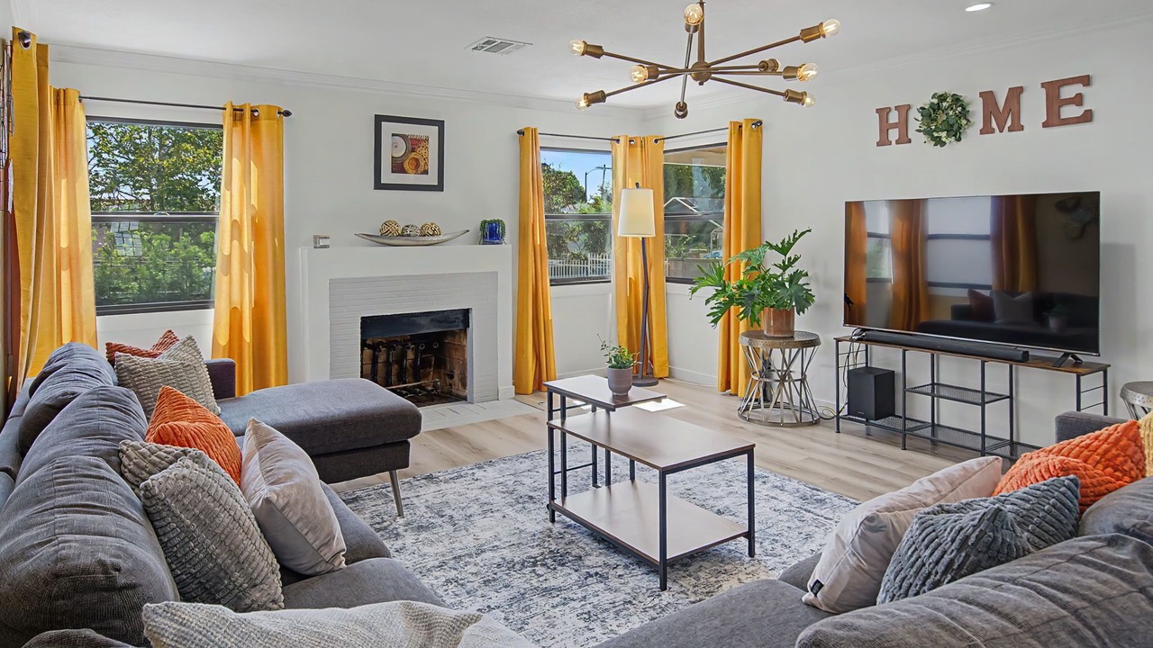Photo of Livingroom in Park Mesa Heights