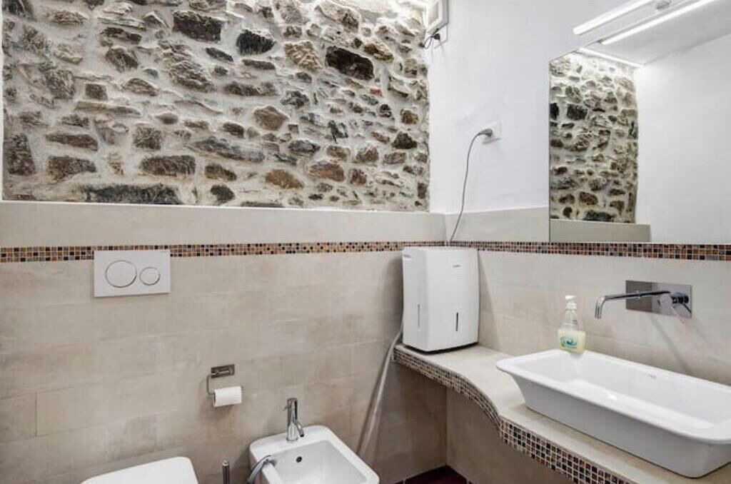 Photo of Bathroom in Manarola