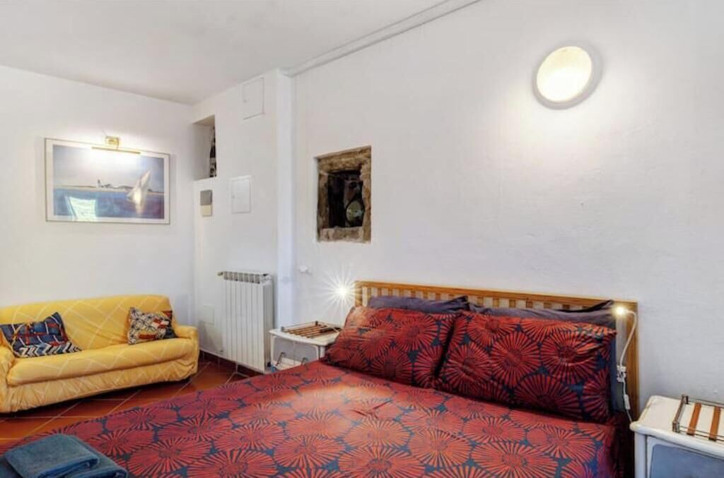 Photo of Bedroom in Manarola