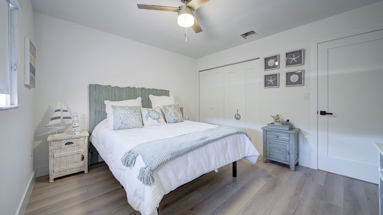 Photo of Bedroom in Rock Harbor