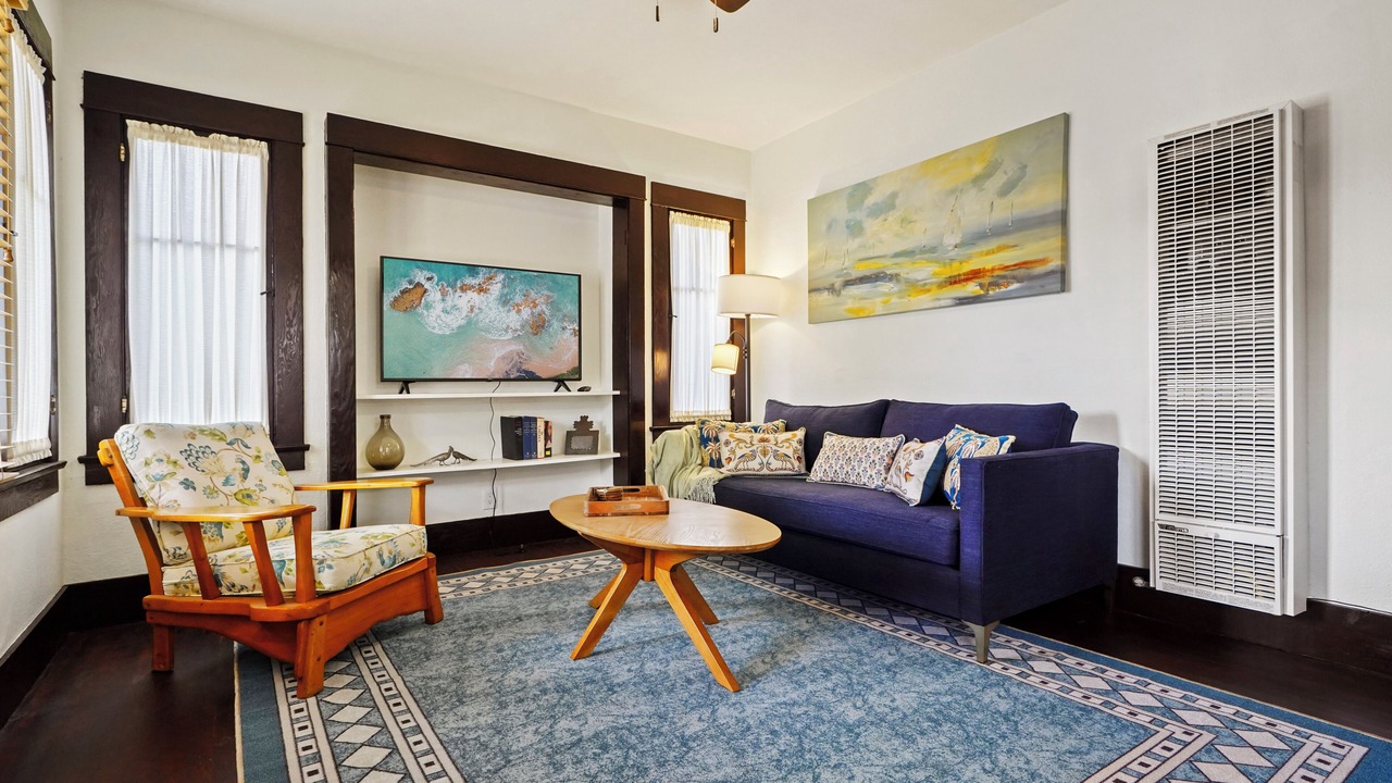 Photo of Livingroom in Eastside