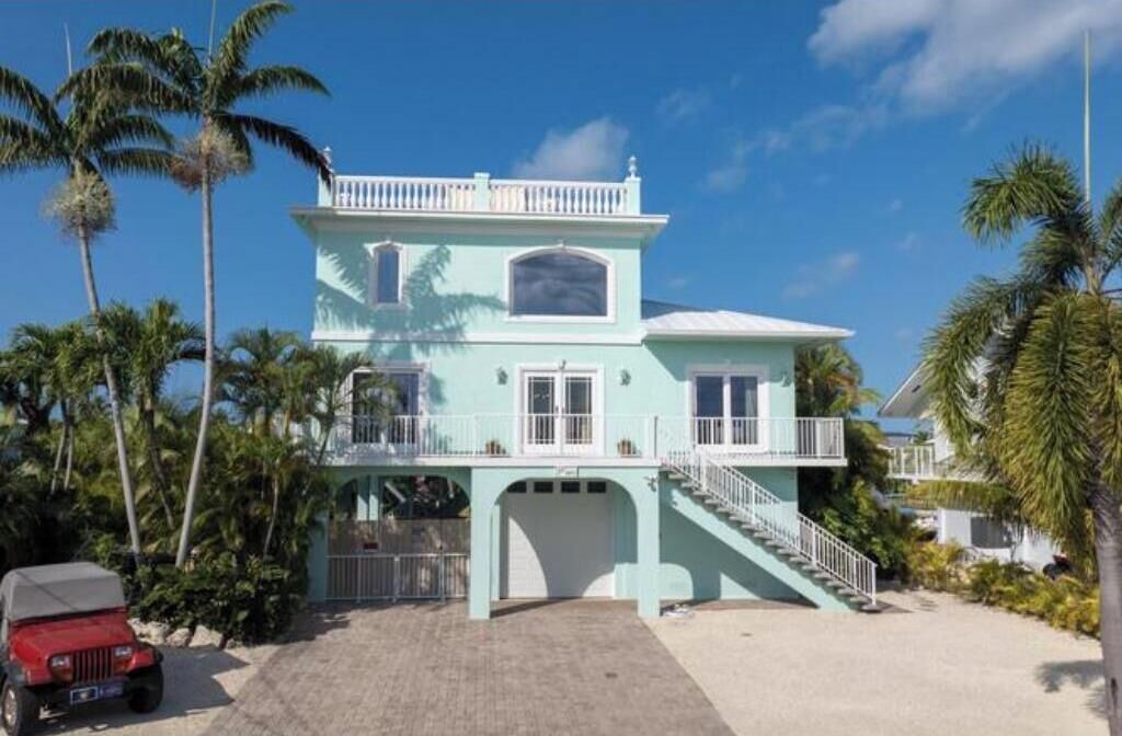 Photo of Bedroom in Summerland Key