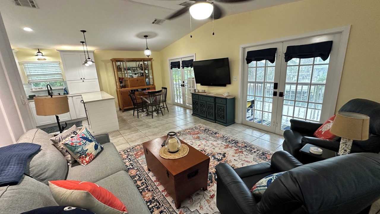 Photo of Livingroom in Little Torch Key