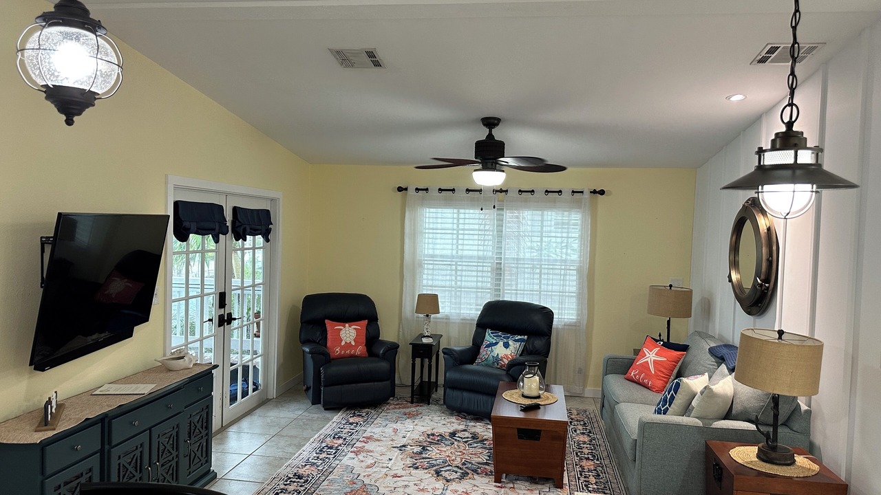 Photo of Livingroom in Little Torch Key