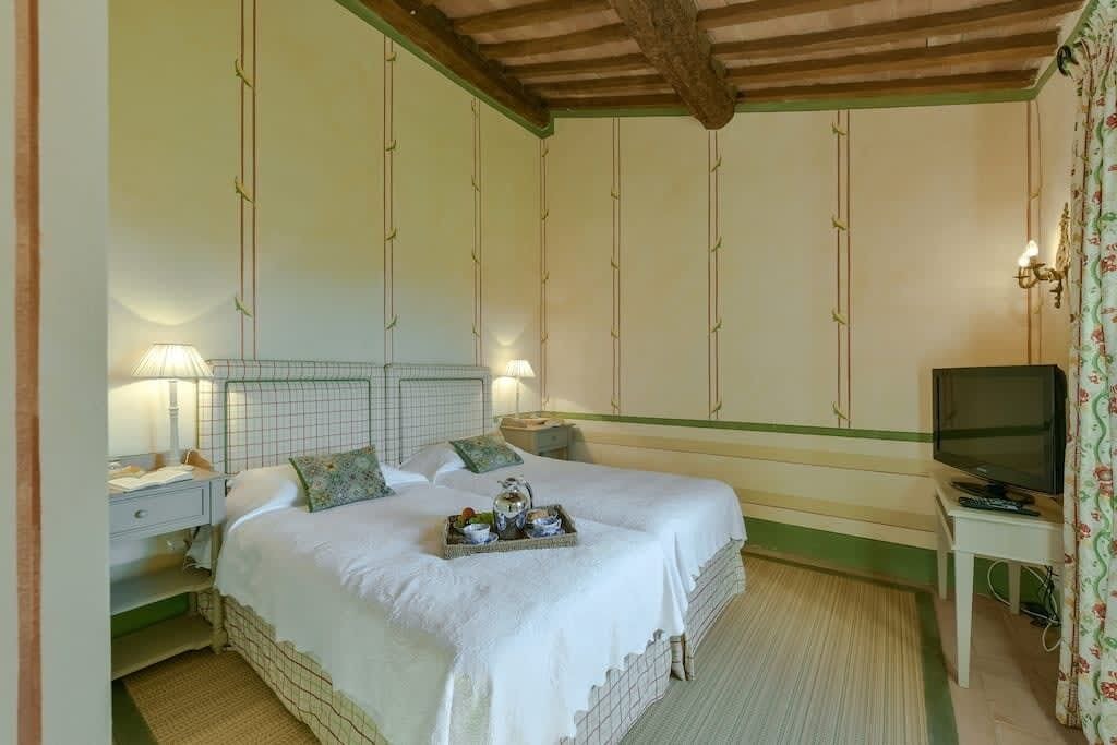 Photo of Bedroom in Castellina Marittima