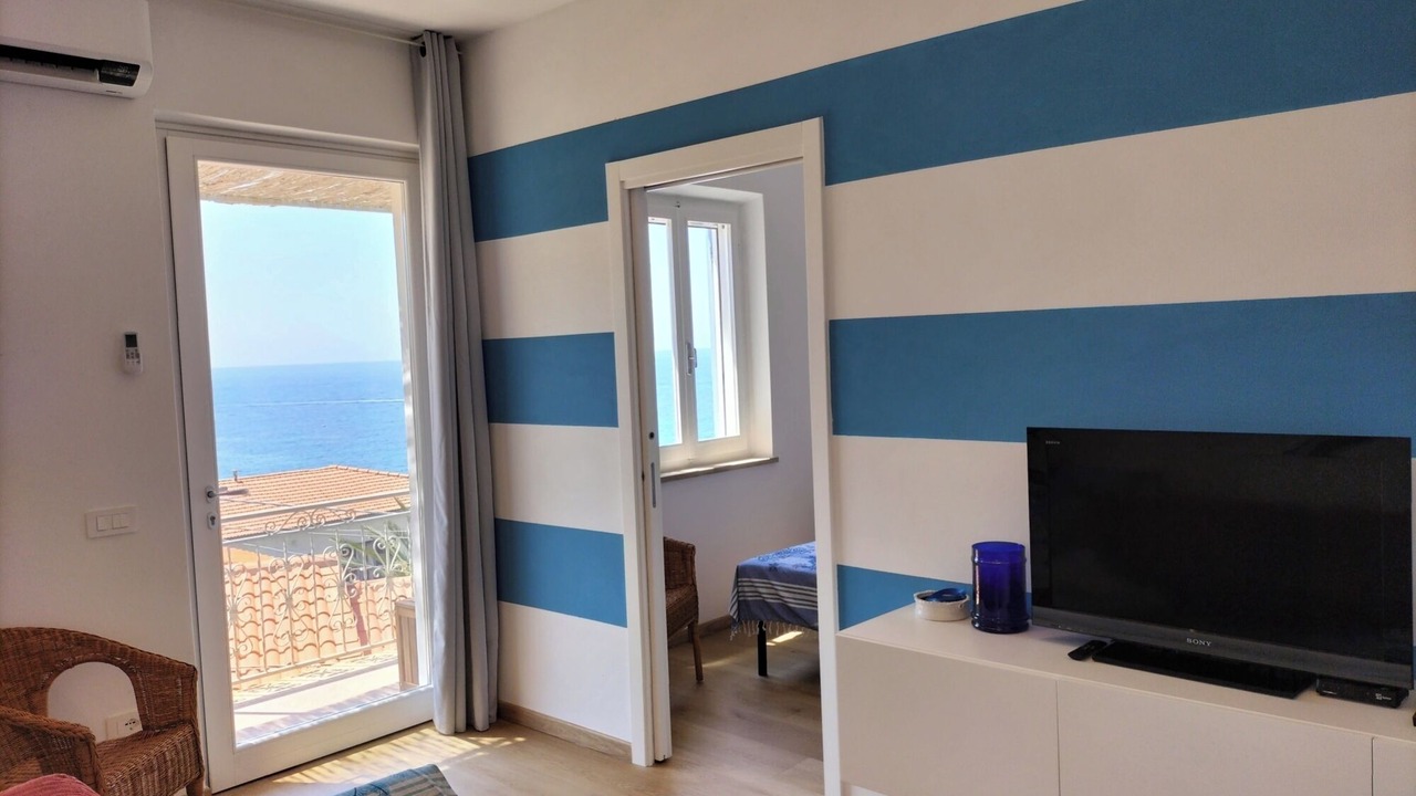 Photo of Livingroom in Pomonte