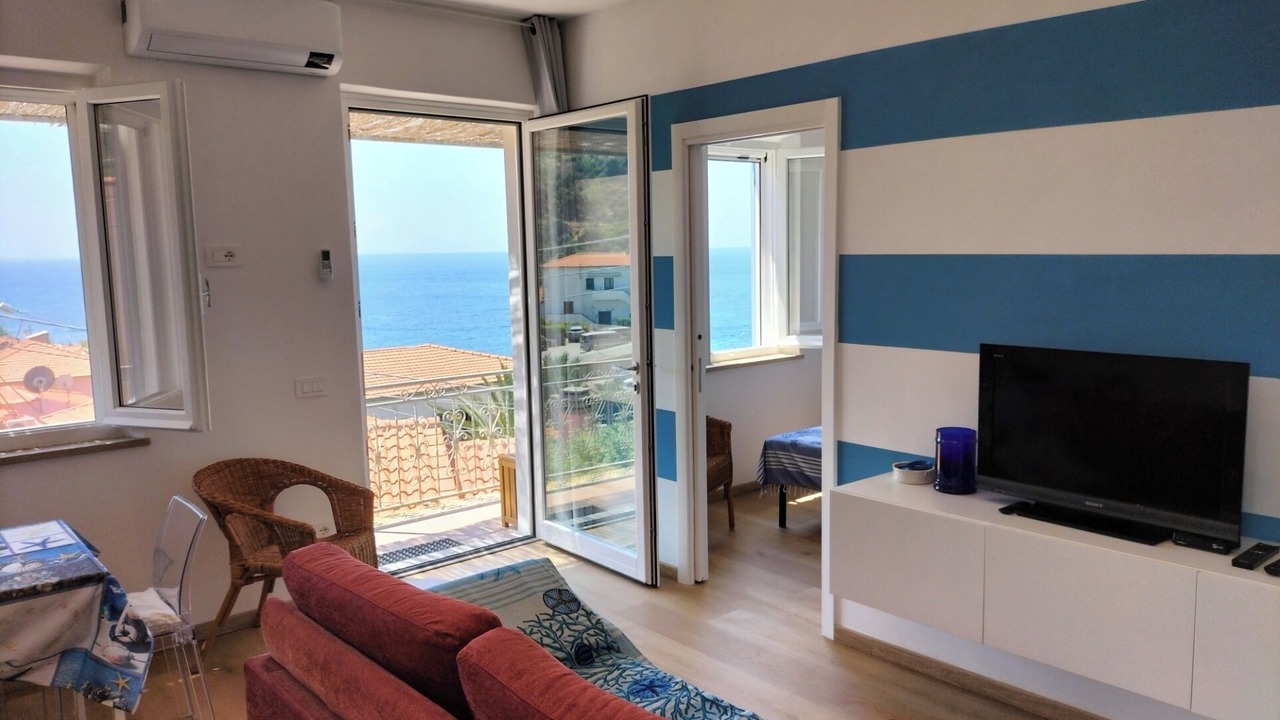 Photo of Livingroom in Pomonte
