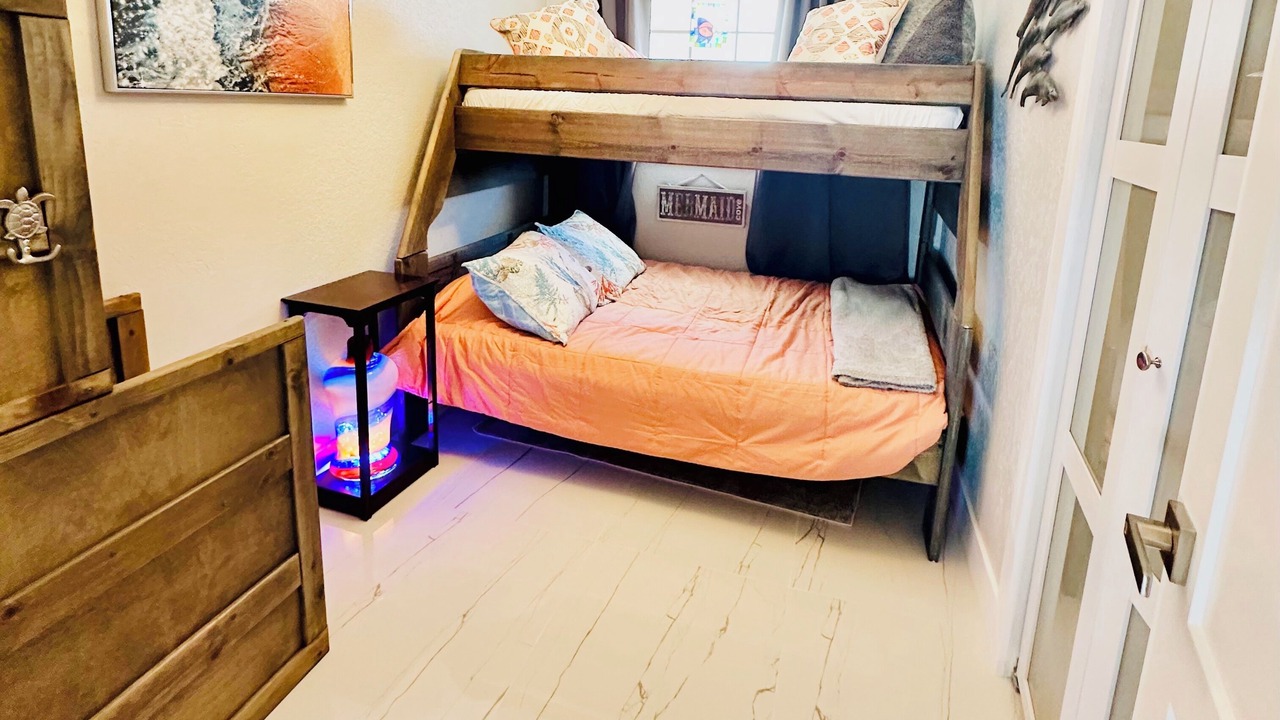 Photo of Bedroom in Big Pine Key